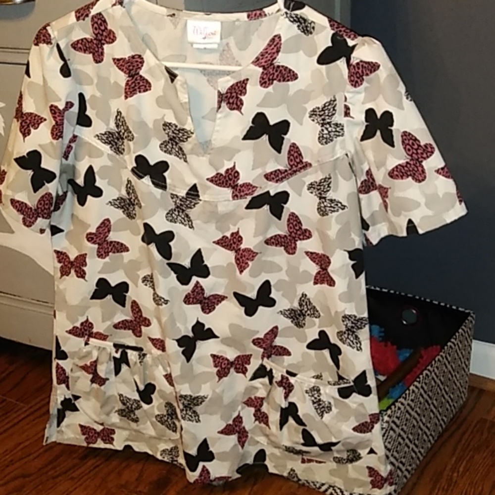 Willow Brook scrub top